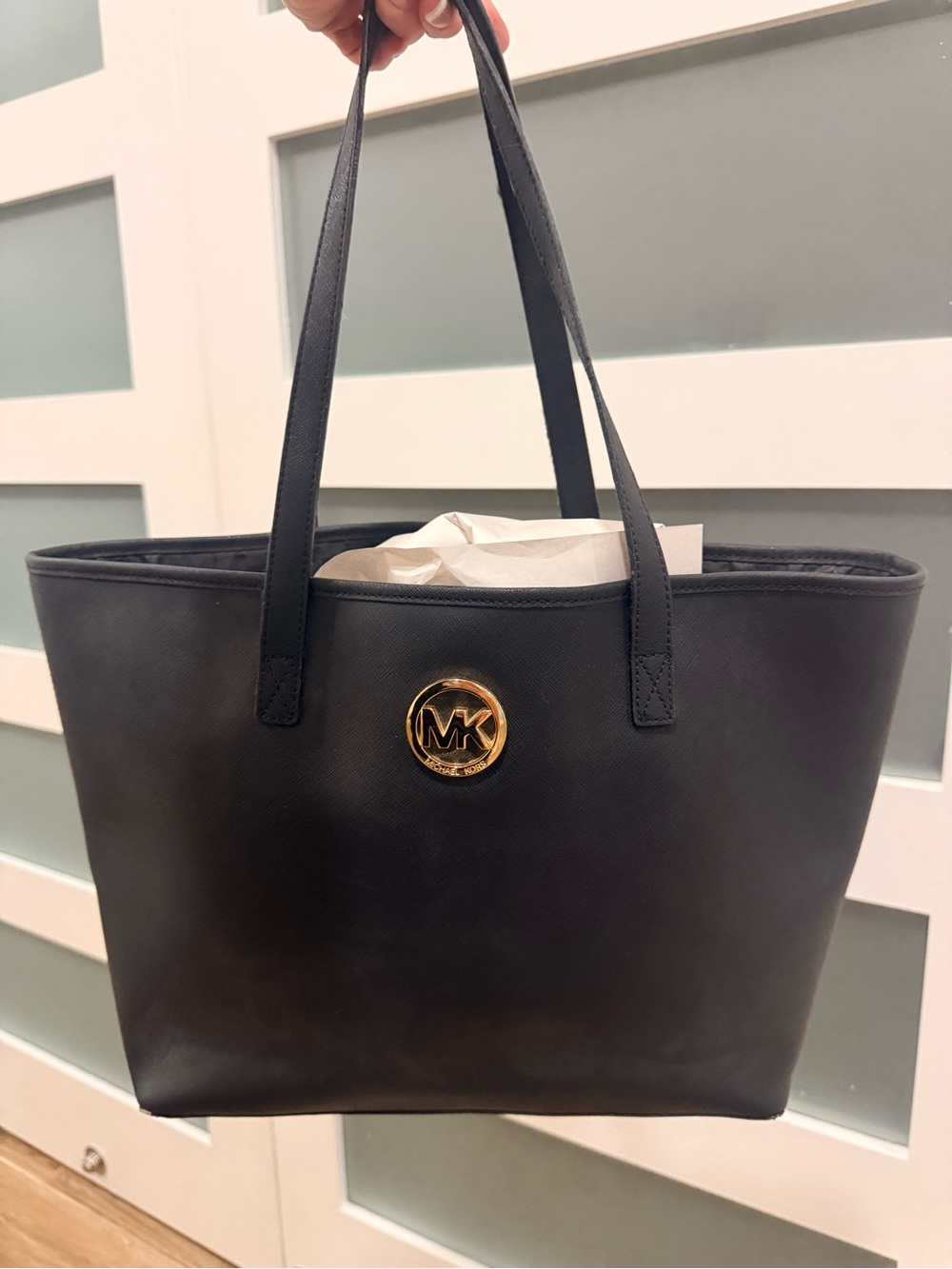 Michael Kors Black Leather Tote with Gold Logo - Picture 2 of 12